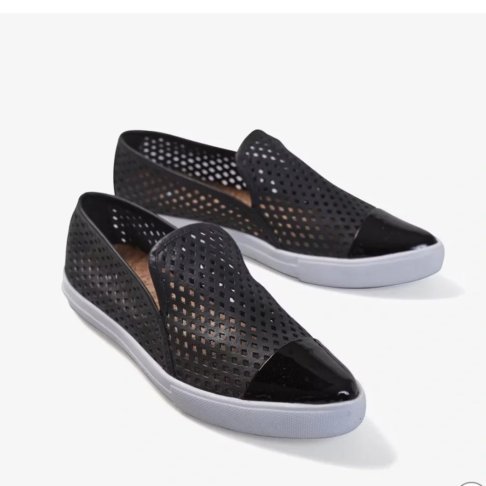 Jibs Slim Slip-On Fashion Sneaker‎ Flat In Jet Black + Onyx Women’s Size 7